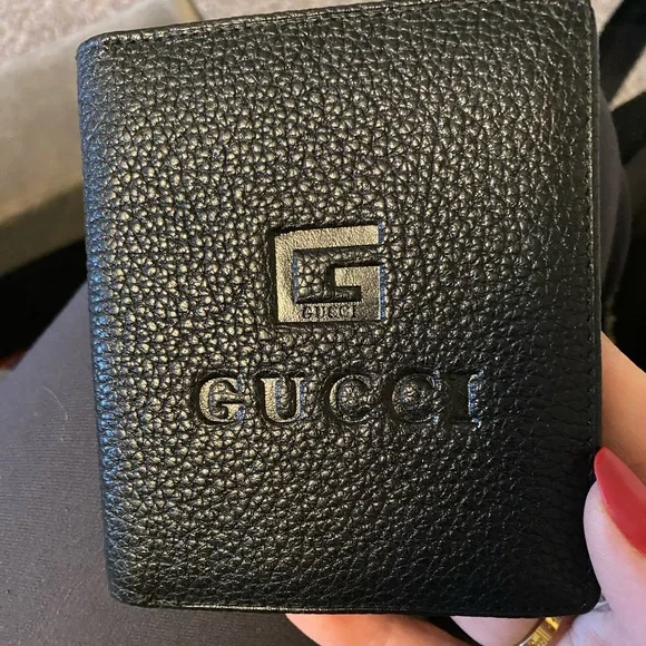 Gucci wallet - Picture 1 of 2